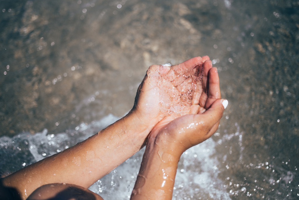 Артезианская вода отличается чистотой